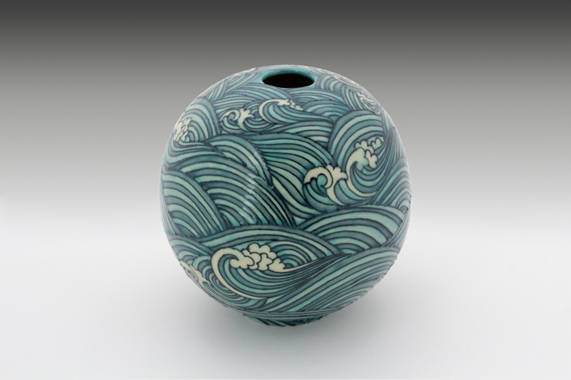 HW Designs - Wonders Of The Deep - Orbiting Waves - 5inch Spherical Vase